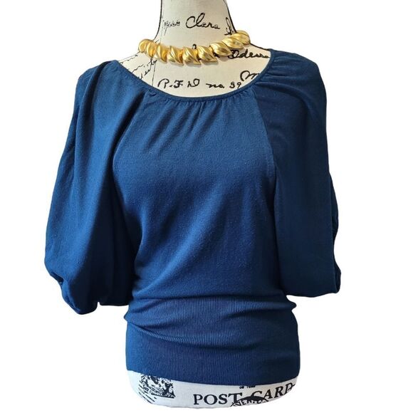 Blue sweater  - Picture 1 of 5